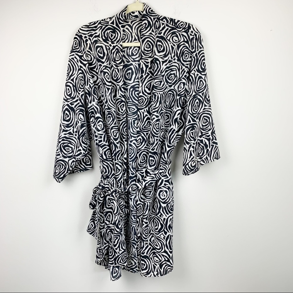 Natori Black and White Robe‎ | M